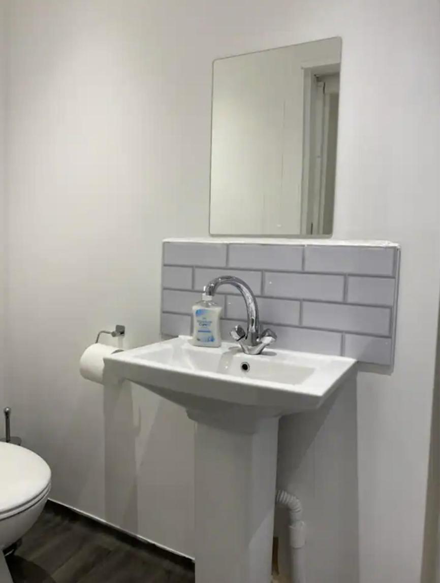Comfy Private Rooms In Camden Town, Central Лондон Екстериор снимка