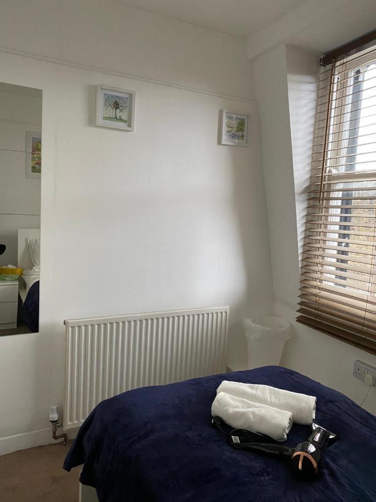 Comfy Private Rooms In Camden Town, Central Лондон Екстериор снимка