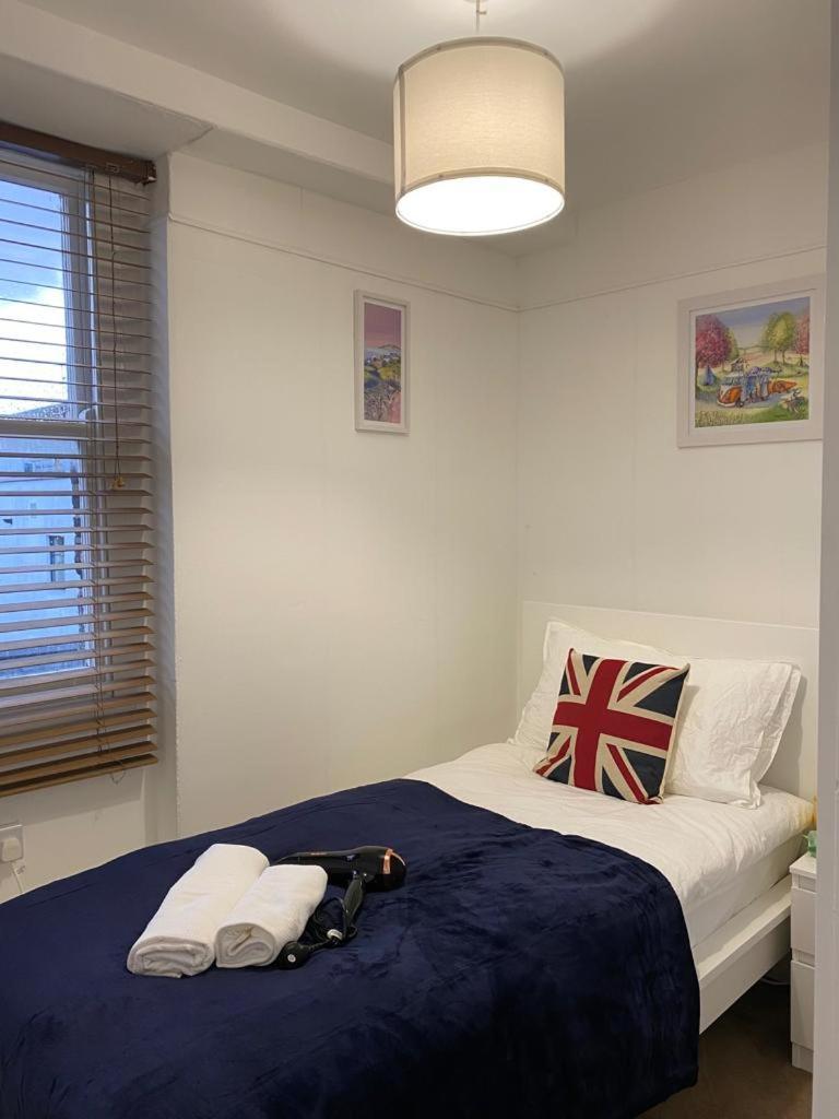 Comfy Private Rooms In Camden Town, Central Лондон Екстериор снимка