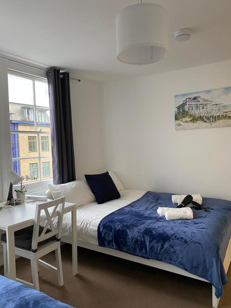 Comfy Private Rooms In Camden Town, Central Лондон Екстериор снимка