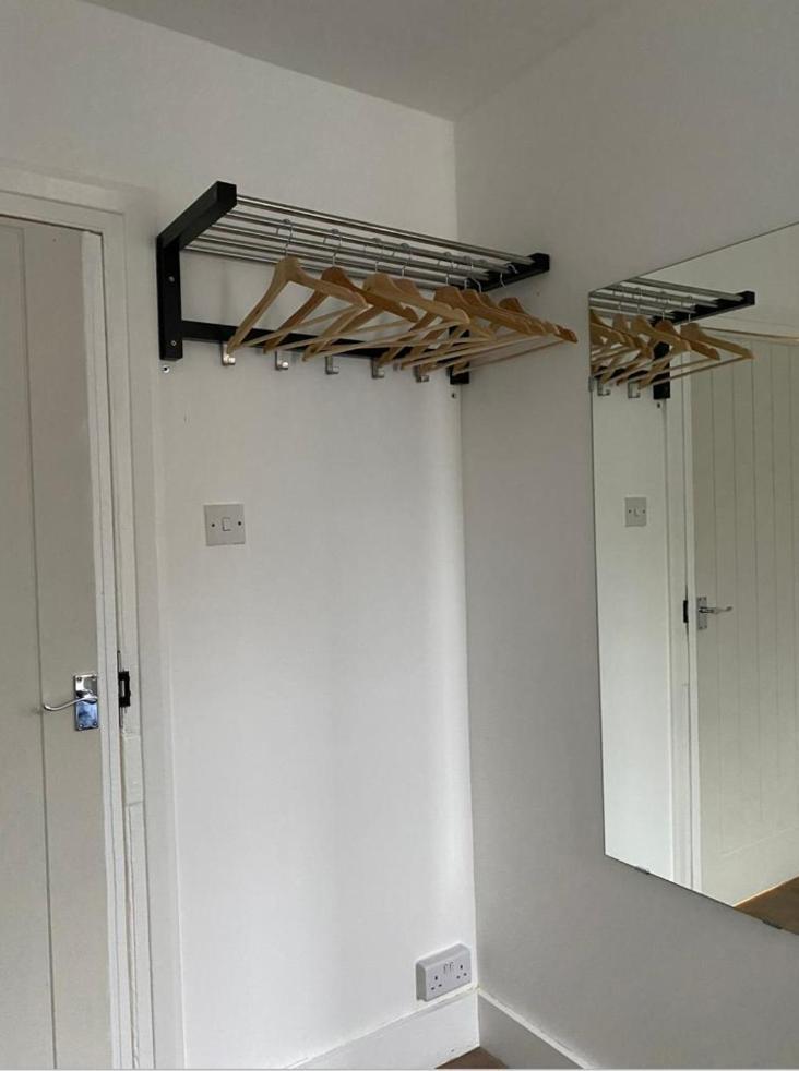 Comfy Private Rooms In Camden Town, Central Лондон Екстериор снимка