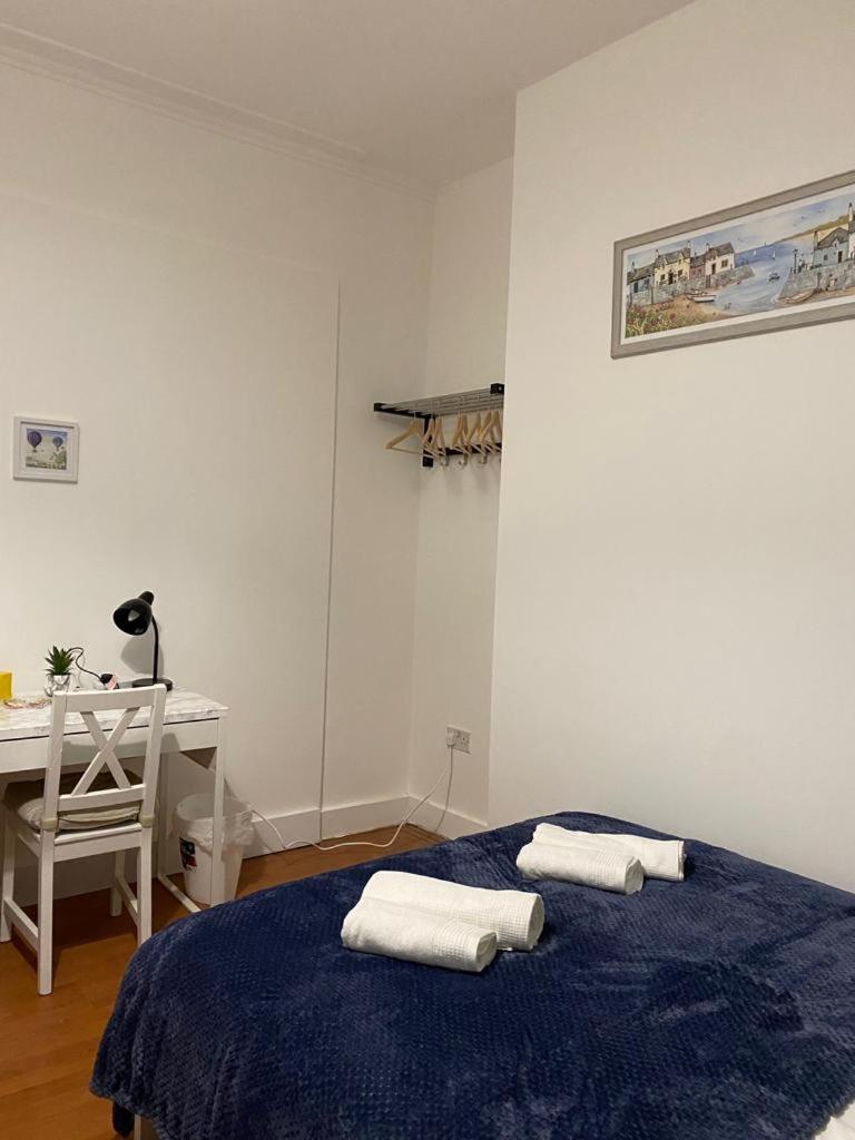Comfy Private Rooms In Camden Town, Central Лондон Екстериор снимка