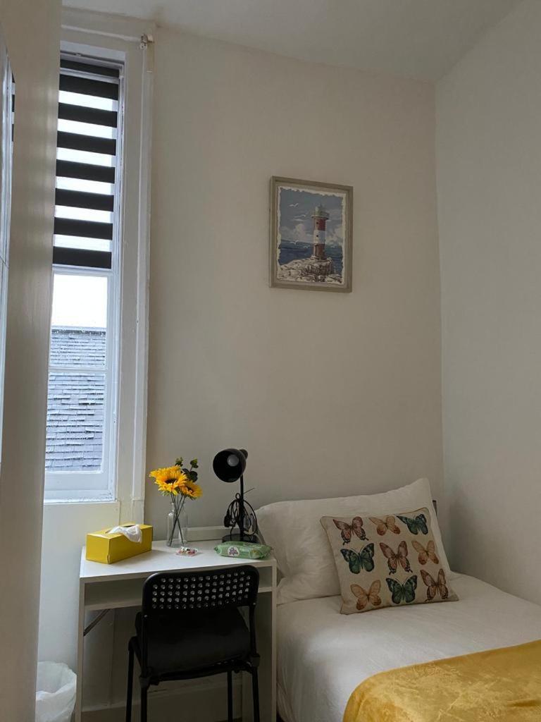Comfy Private Rooms In Camden Town, Central Лондон Екстериор снимка