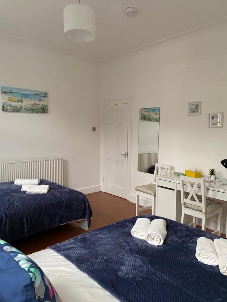 Comfy Private Rooms In Camden Town, Central Лондон Екстериор снимка