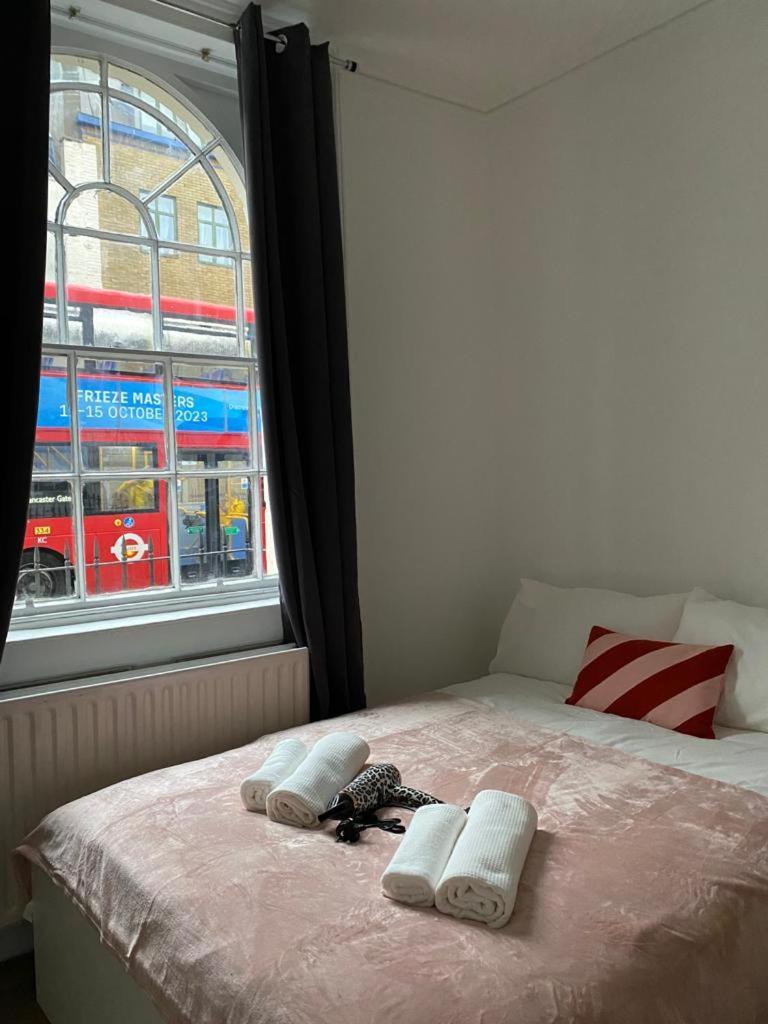 Comfy Private Rooms In Camden Town, Central Лондон Екстериор снимка